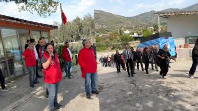 Karşıyaka’da sendika ile belediye karşı karşıya: “8 aydır maaş yok”