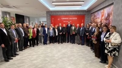 CHP İzmir İl Başkanı Çağatay Güç, “İktidarın baskılarına karşı milletimizle