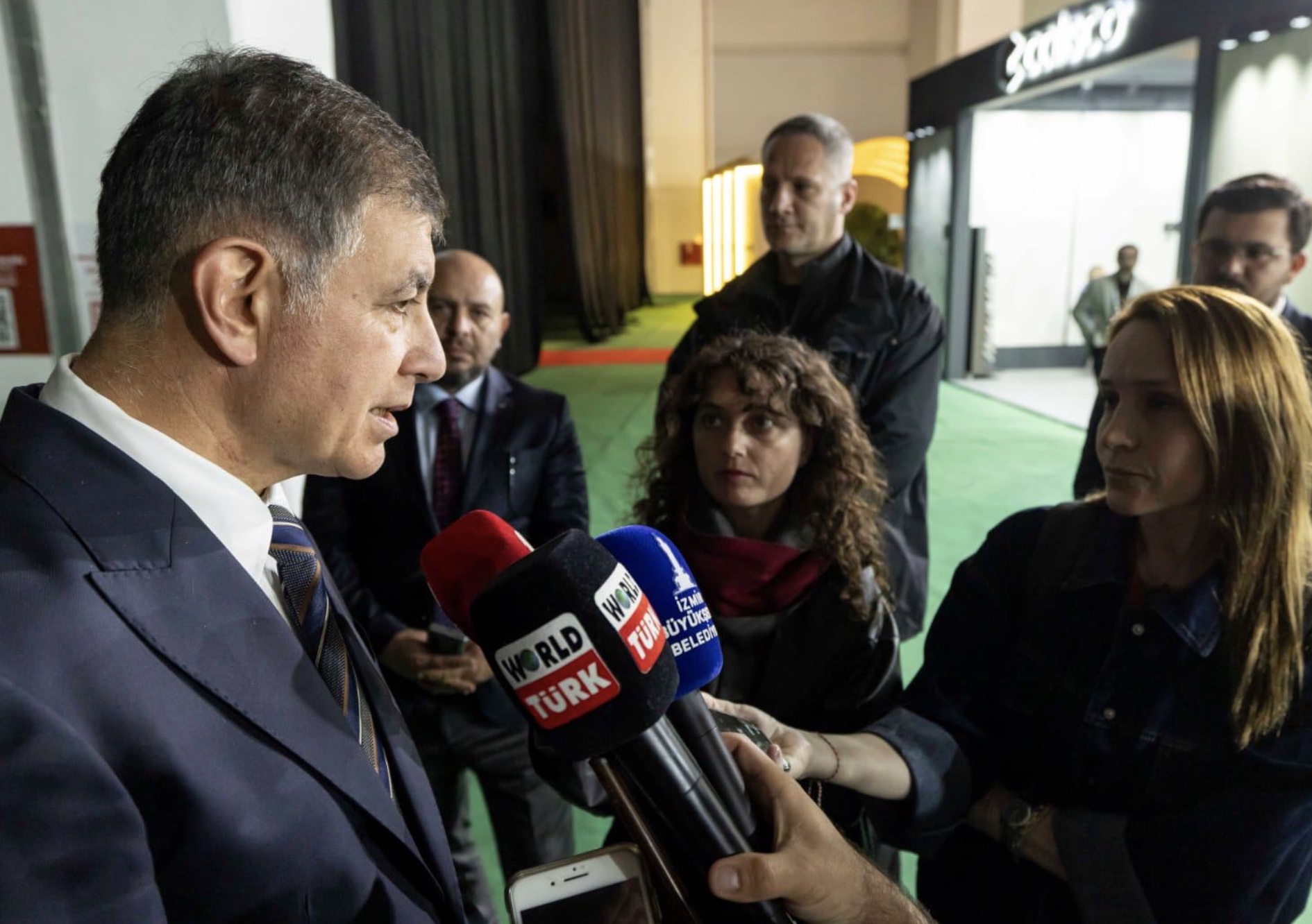 İzmir Büyükşehir Belediye Başkanı Cemil Tugay 