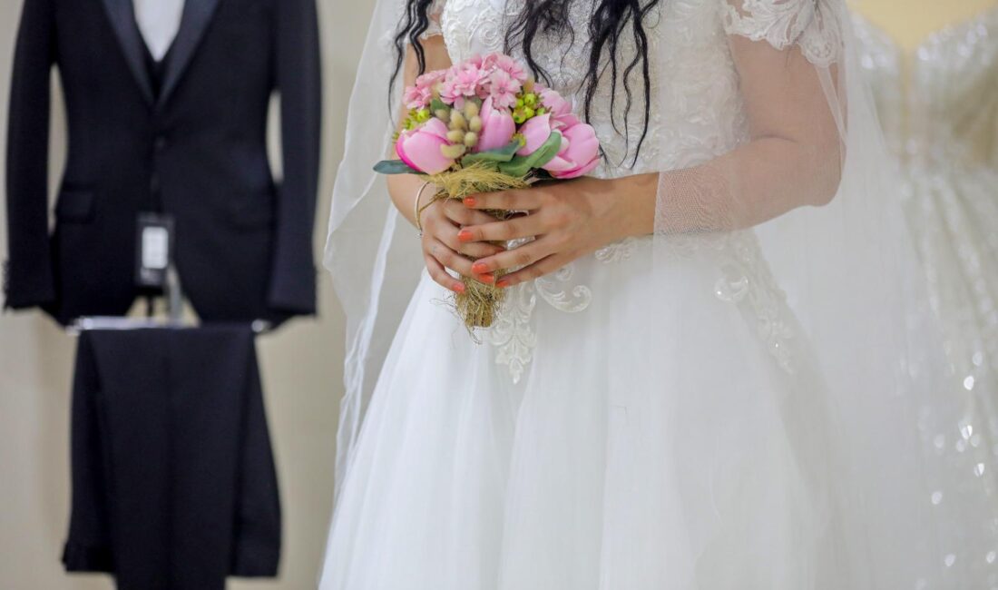 Bayraklı’da Evlenecek Çiftlere Anlamlı Destek. Bayraklı Belediyesi, evliliğe adım atmaya