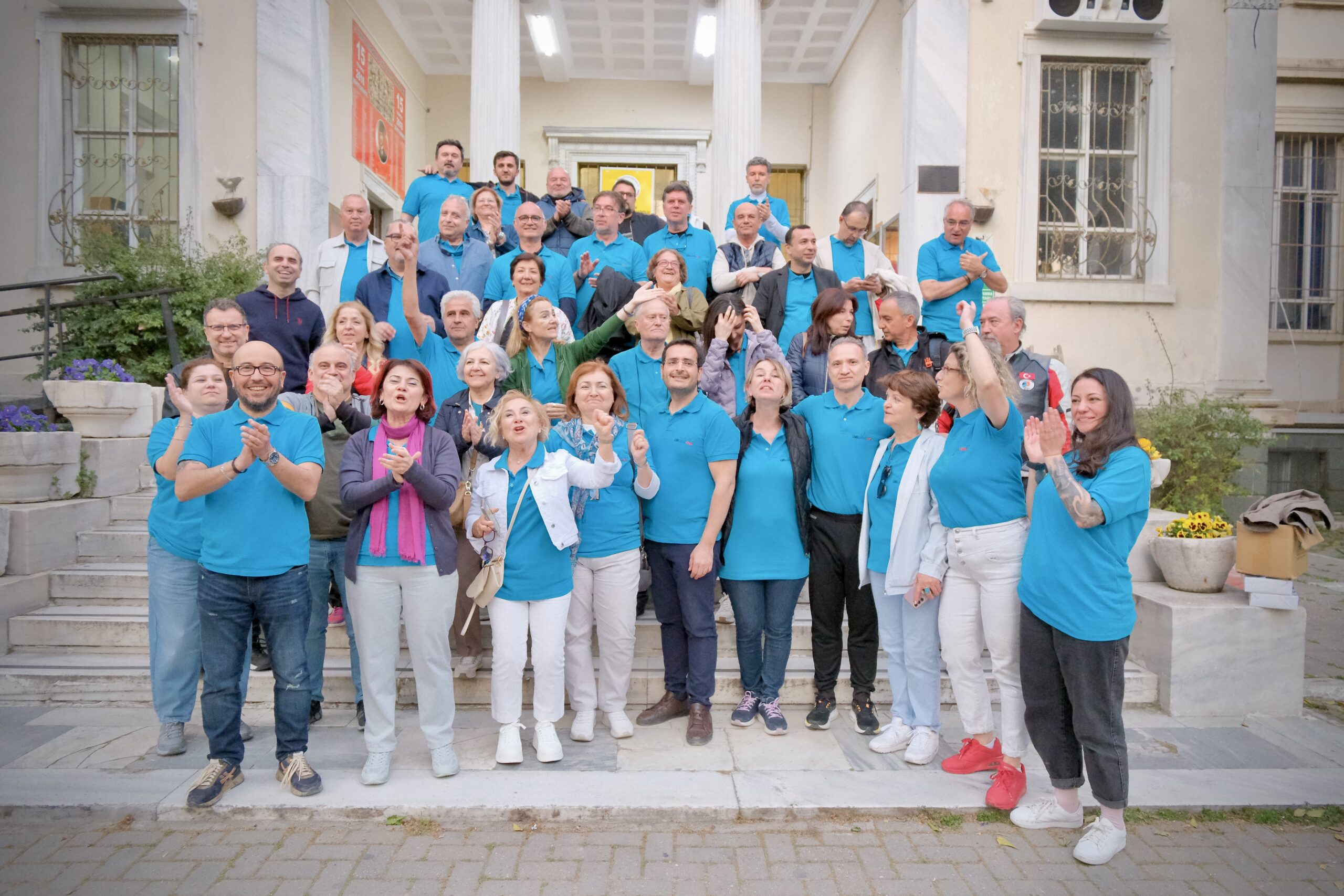 Üç grubun yarıştığı İzmir Tabip Odası’ndaki seçimleri Çağdaş Hekim Grubu