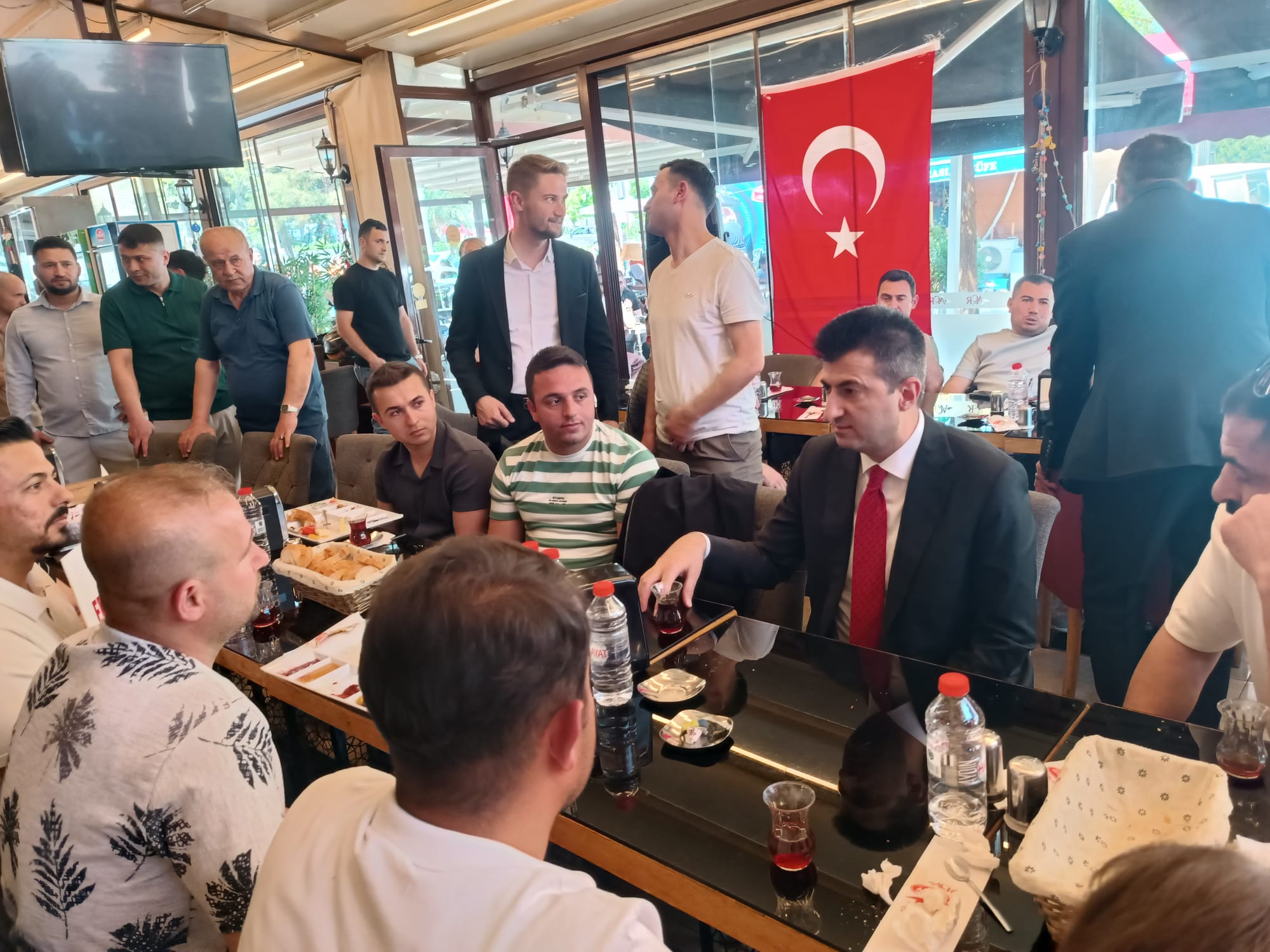 İZMİR&nbsp;– Türk Silahlı Kuvvetleri bünyesinde görev yapan sözleşmeli erlerin hak