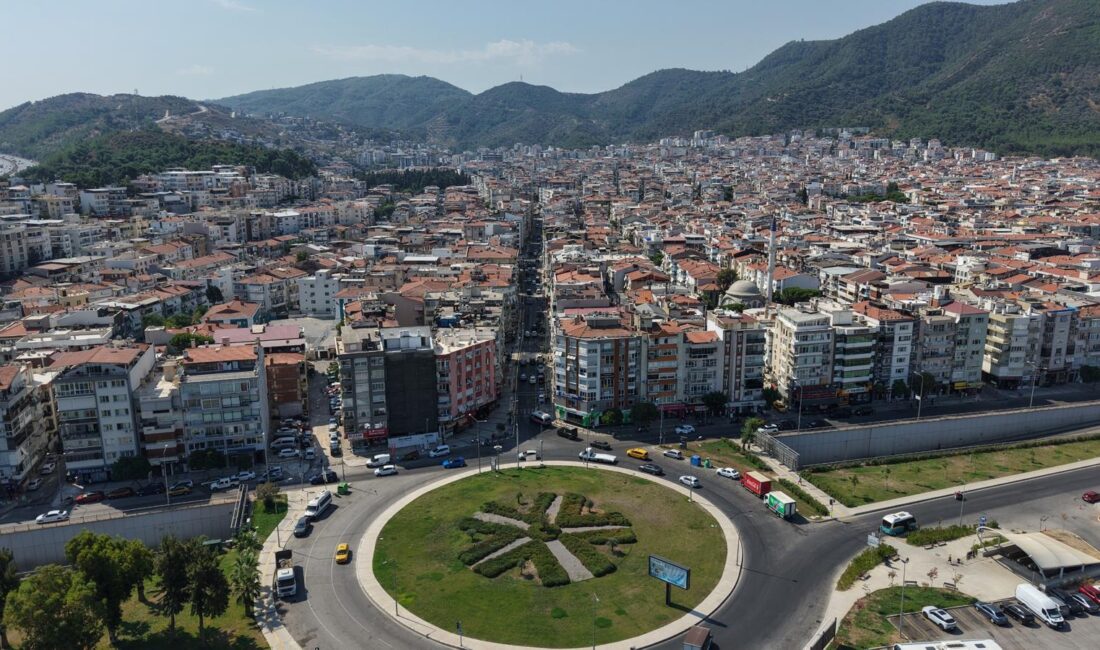 İzmir Büyükşehir Belediyesi, Balçova’nın önemli ulaşım güzerg&acirc;hları arasında yer alan