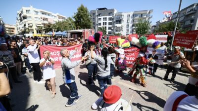 İçişleri Bakanlığı tarafından görevine iade edilen Balçova Belediye Başkanı Onur