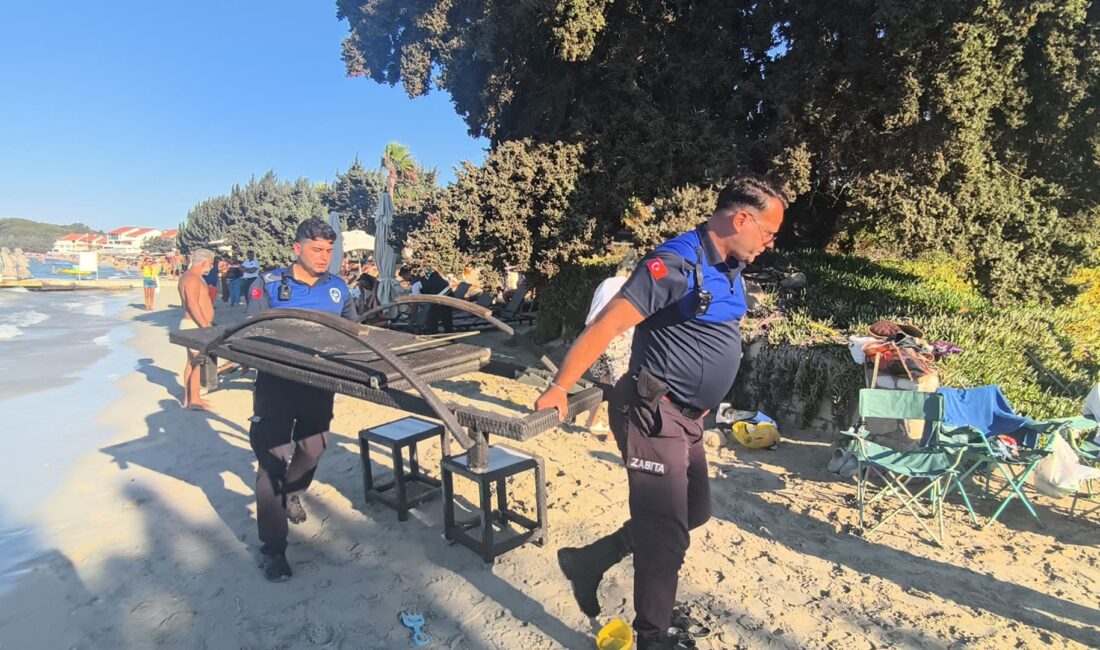 Çeşme Belediyesi Zabıta Müdürlüğü ekipleri, Boyalık bölgesindeki şezlong ve şemsiye