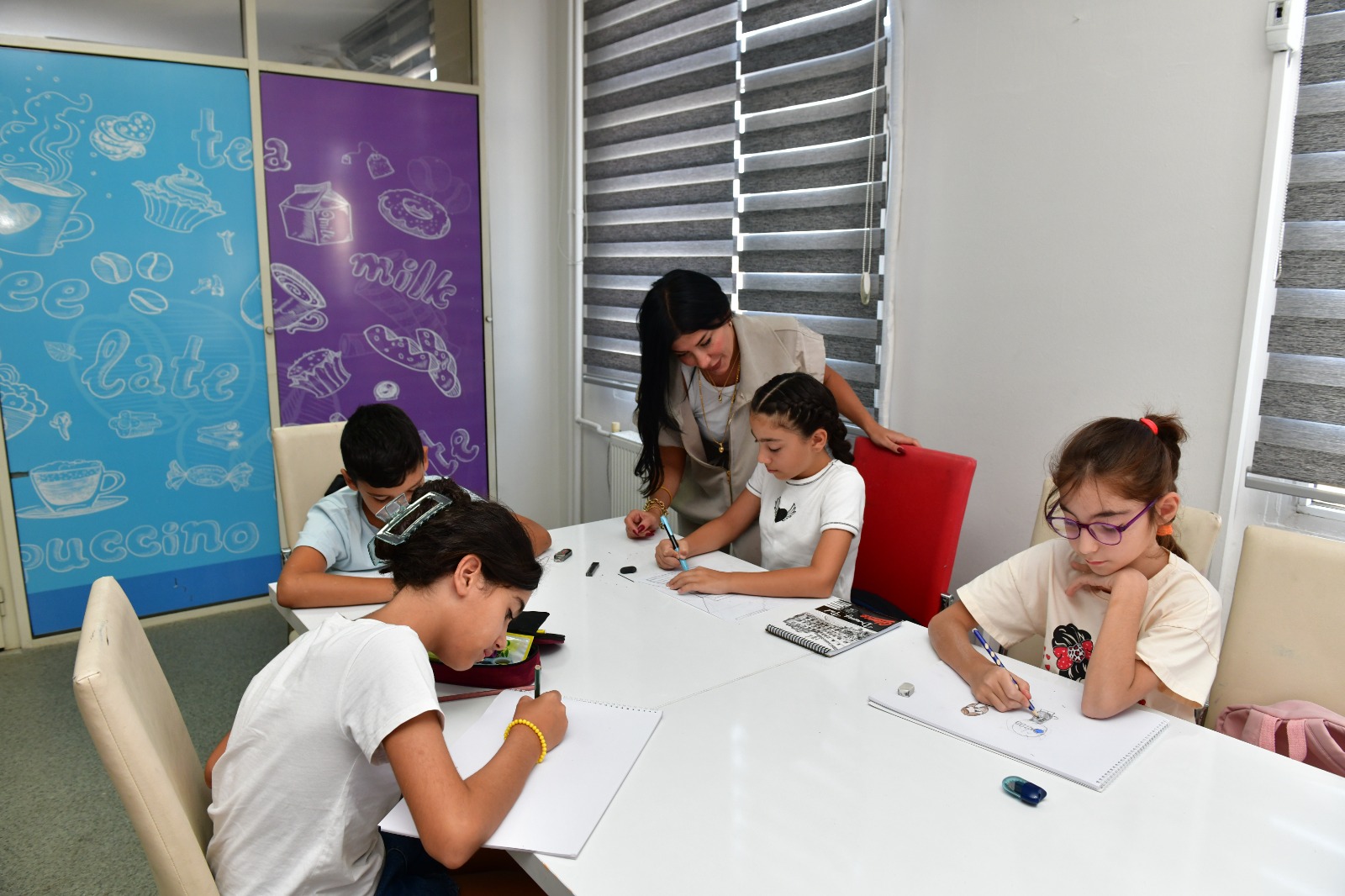 Çiğli Belediyesi’nin düzenlediği kültür ve sanat kurslarında güz dönemi hazırlıkları