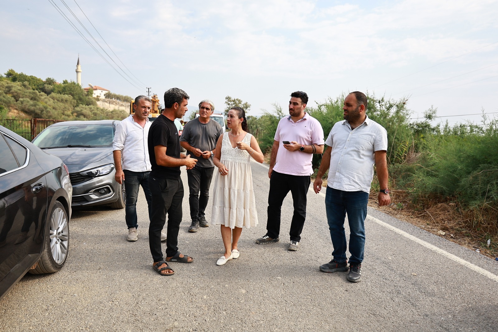 Efes Selçuk’ta yıllardır yenilenmesi beklenen ulaşım güzerg&acirc;hlarında çalışmalar hız kazandı.