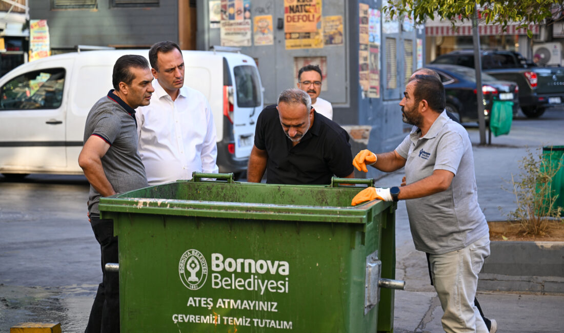 Bornova Belediye Başkanı Ömer Eşki, günün ilk ışıklarıyla Küçükpark’ta yürütülen