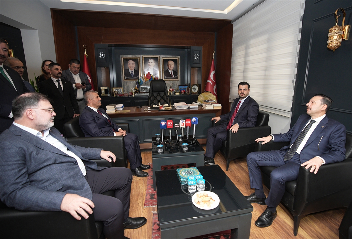 AK Parti Genel Sekreteri ve İzmir Milletvekili Eyyüp Kadir İnan,