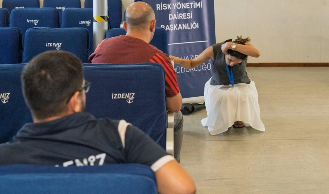 İzmir Büyükşehir Belediyesi, afetlere karşı dirençli ve bilinçli bir toplum