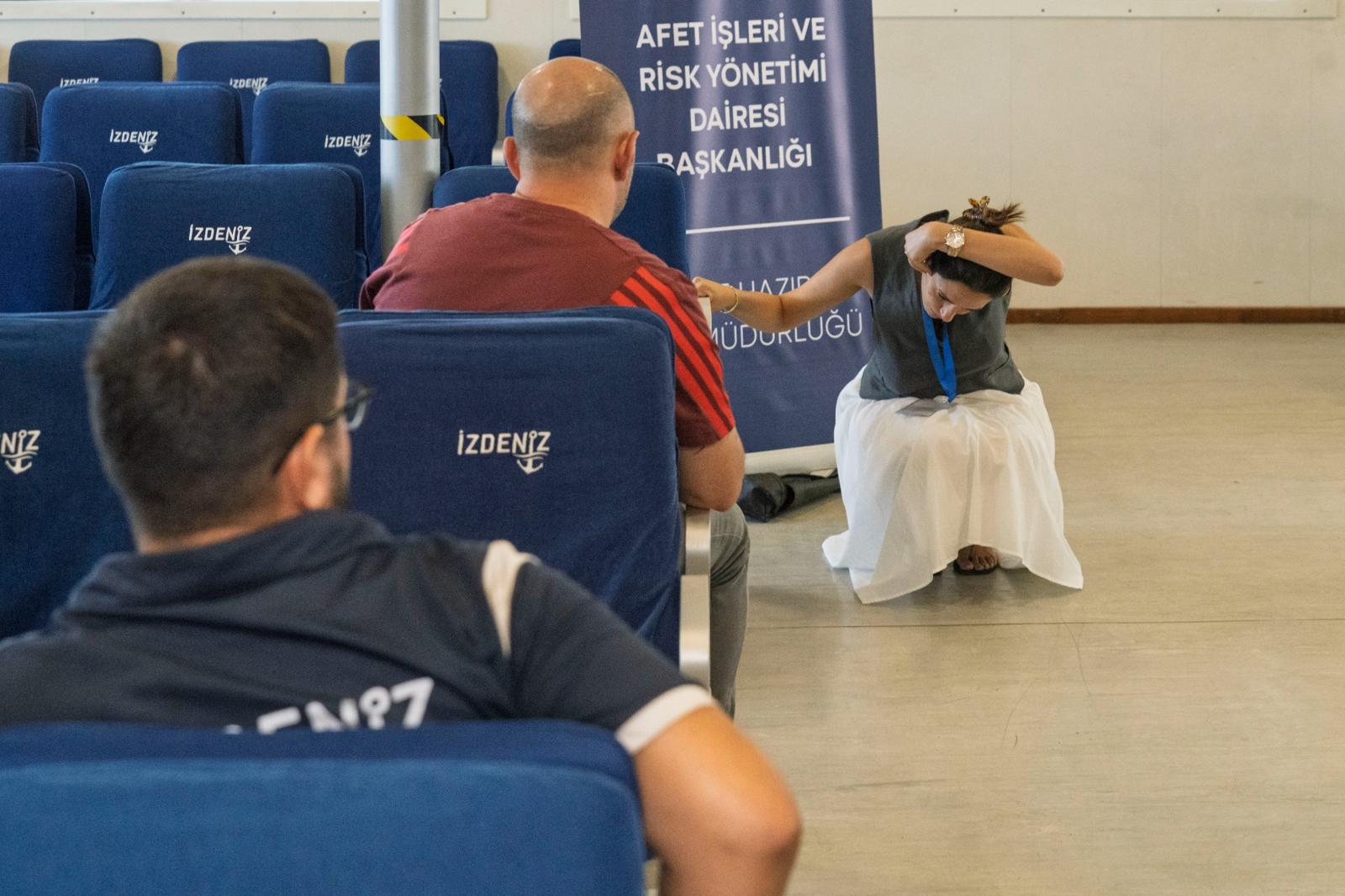 İzmir Büyükşehir Belediyesi, afetlere karşı dirençli ve bilinçli bir toplum