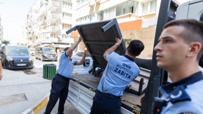 İzmir’de yaya trafiğinin yoğun olduğu ana arterlerde eş zamanlı gerçekleştirilen