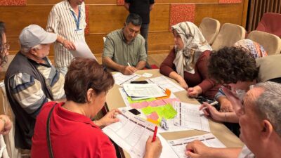 İzmir Büyükşehir Belediyesi’nin kent yönetiminde yurttaş katılımını artırmak amacıyla yürüttüğü