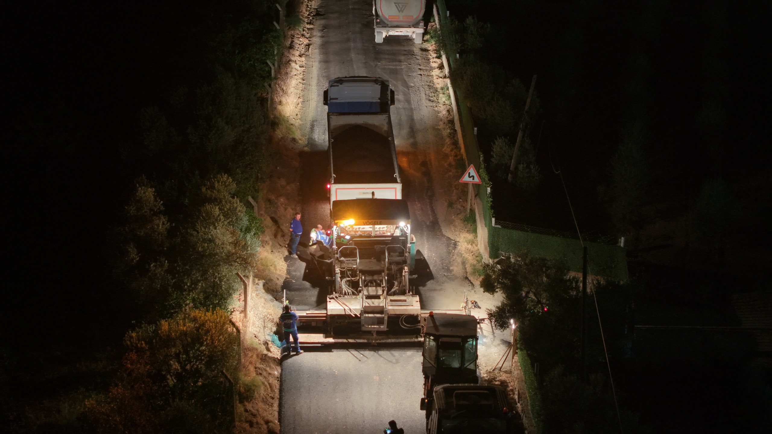 İzmir Büyükşehir Belediyesi, Selçuk’ta Zeytinköy ve Barutçu mahallelerine ulaşımı sağlayan