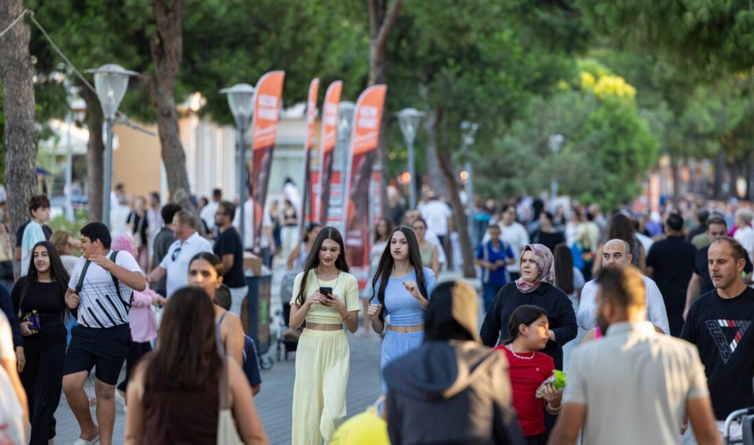 İzmir Büyükşehir Belediyesi ev sahipliğinde 95’inci kez düzenlenen İzmir Enternasyonal