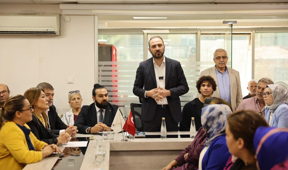 AK Parti Gaziemir İlçe Başkanlığı tarafından düzenlenen İlçe Danışma Meclisi