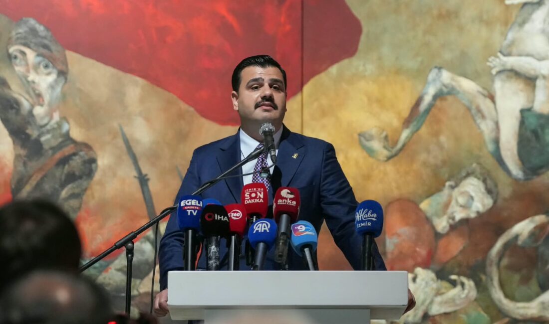 AK Parti Genel Sekreteri ve İzmir Milletvekili Eyyüp Kadir İnan,