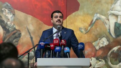 AK Parti Genel Sekreteri ve İzmir Milletvekili Eyyüp Kadir İnan,