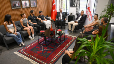 Bornova Belediyesi tarafından ilk kez düzenlenen Konservatuvar Hazırlık Kursu, gençlerin
