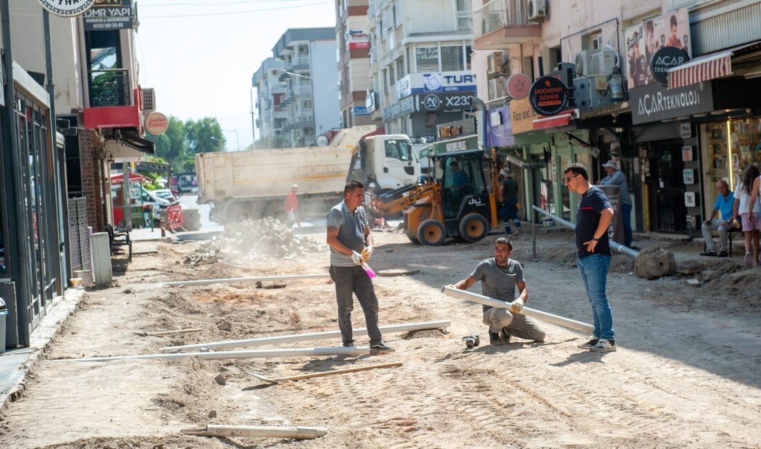 Karşıyaka Belediyesi, Bostanlı Mahallesi’nin yoğun kullanılan noktalarından Cemal Bülbül Sokak’ta
