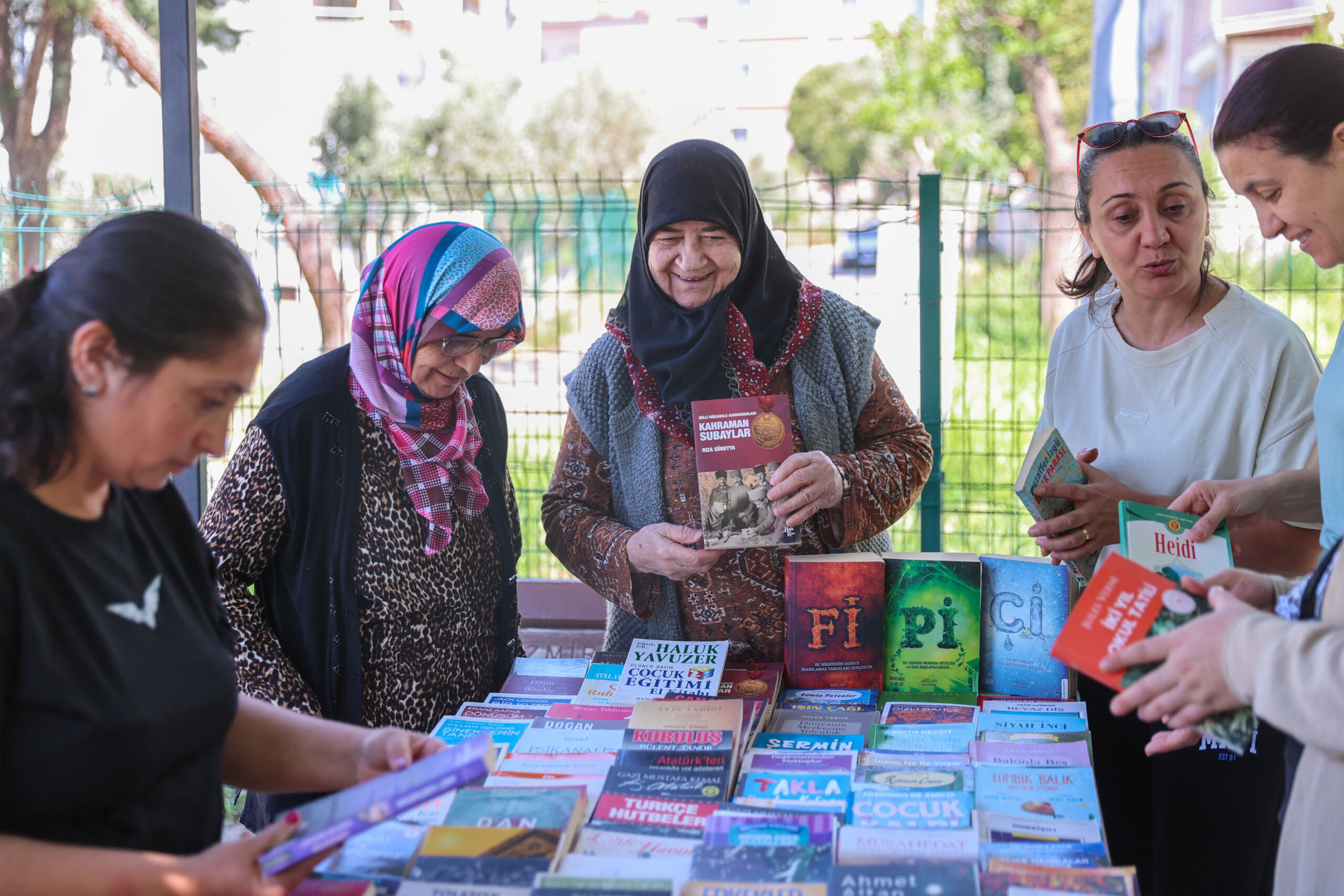 Buca Belediyesi’nin düzenlediği &ldquo;Kitap Değişim Günleri&rdquo; köylere taşınıyor