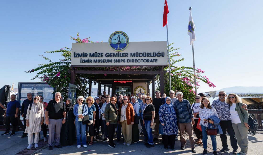 İzmir Büyükşehir Belediyesi’nin emeklilere yönelik düzenlediği &ldquo;Emeklilerimiz İzmir’i Keşfediyor&rdquo; programının