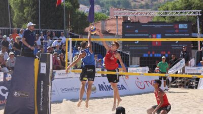 Foça’nın ev sahipliğinde düzenlenen 2026 CEV U18 Avrupa Plaj Voleybolu