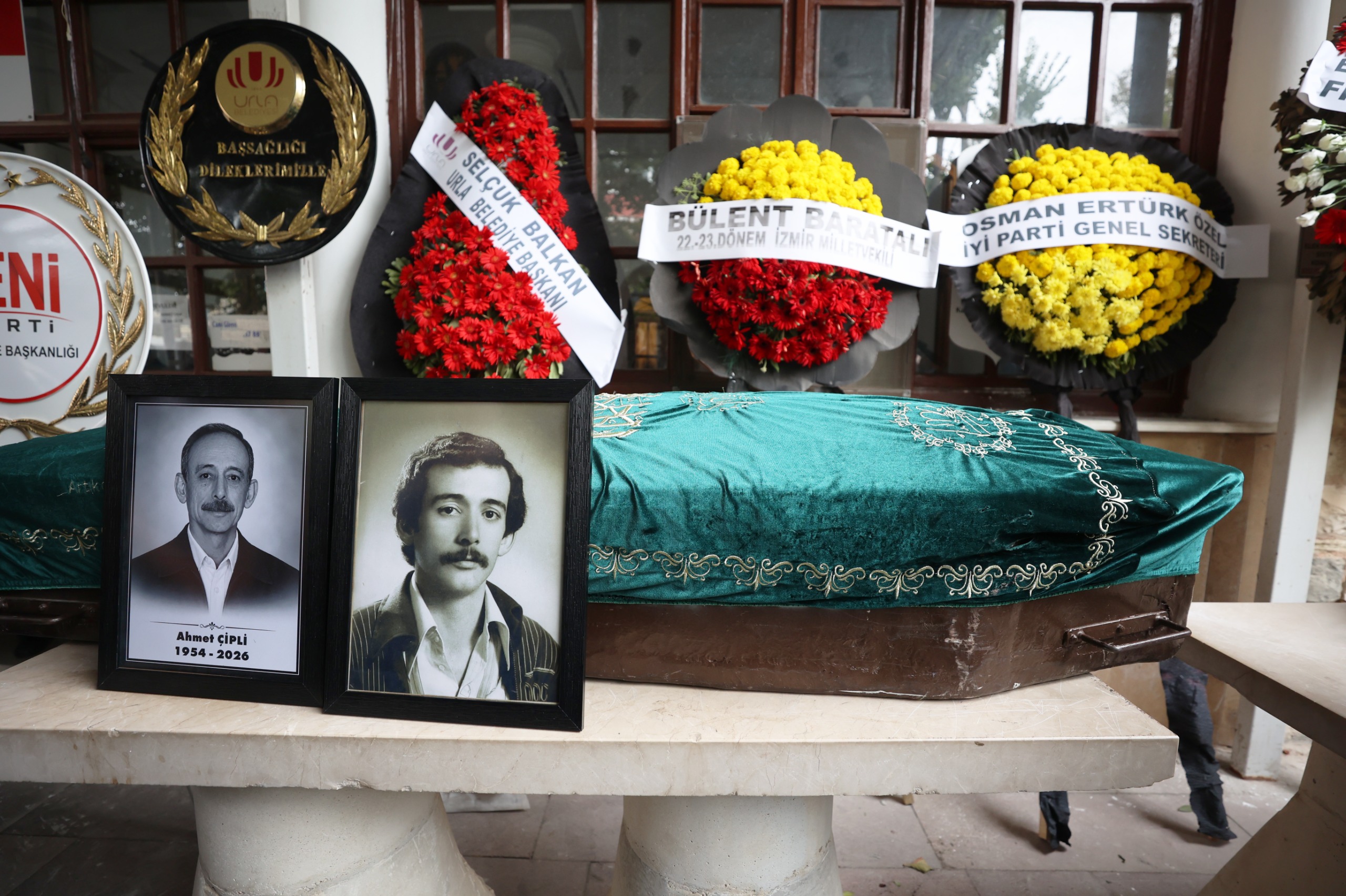 Urla Belediyesi Basın Bürosu’nun kurucuları arasında yer alan, Urla ve