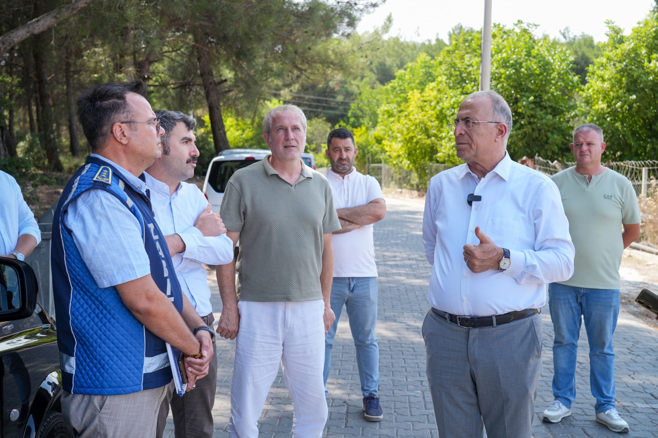 Gaziemir Belediyesi, ormanlık alan, boş arsa ve yol kenarlarına yapılan