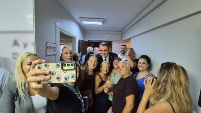 YENİ Parti Karabağlar İlçe Başkanlığı’nın yeni hizmet binası düzenlenen törenle
