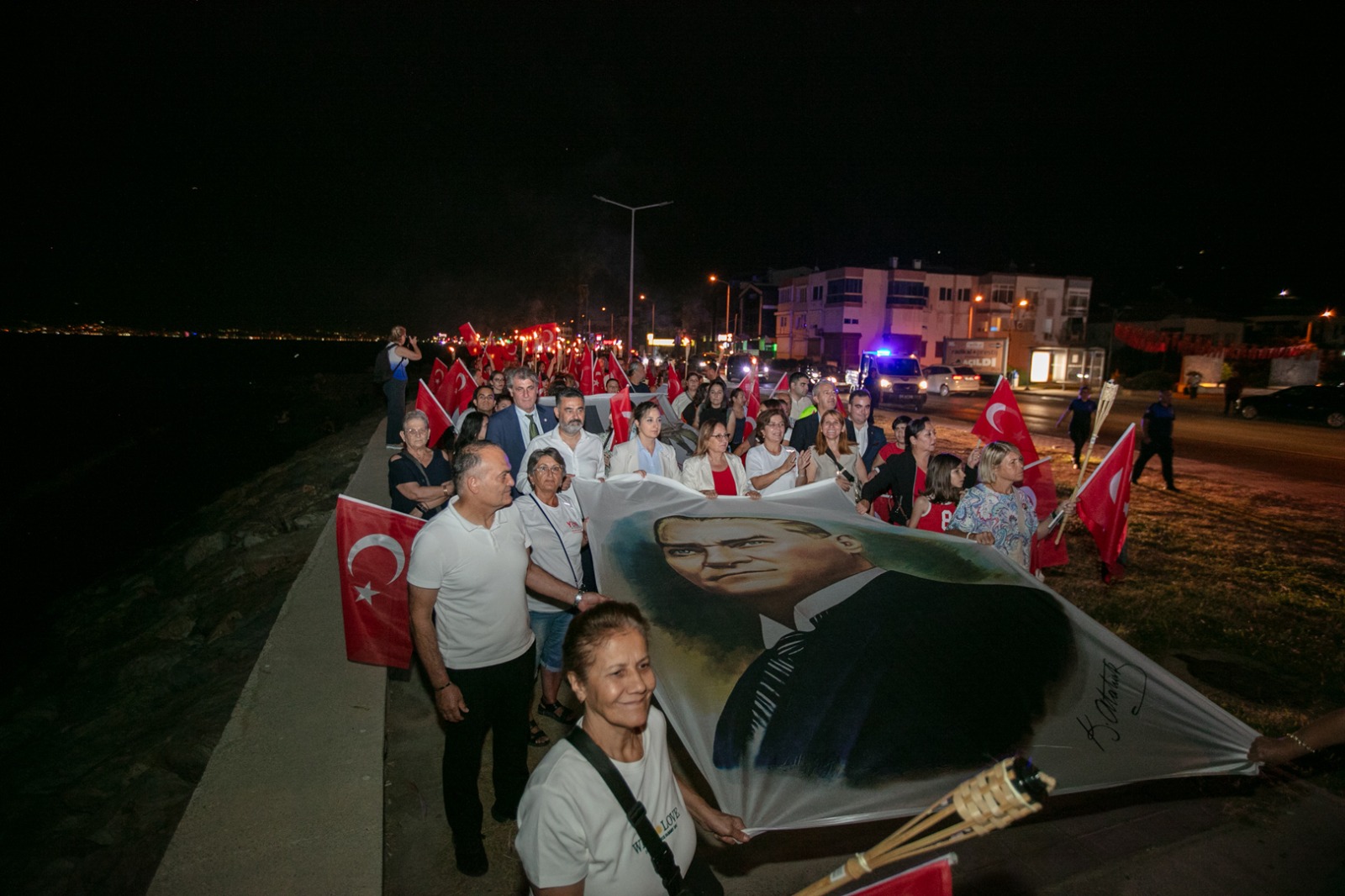 Güzelbahçe’nin düşman işgalinden kurtuluşunun 104’üncü yıl dönümü, gün boyunca düzenlenen