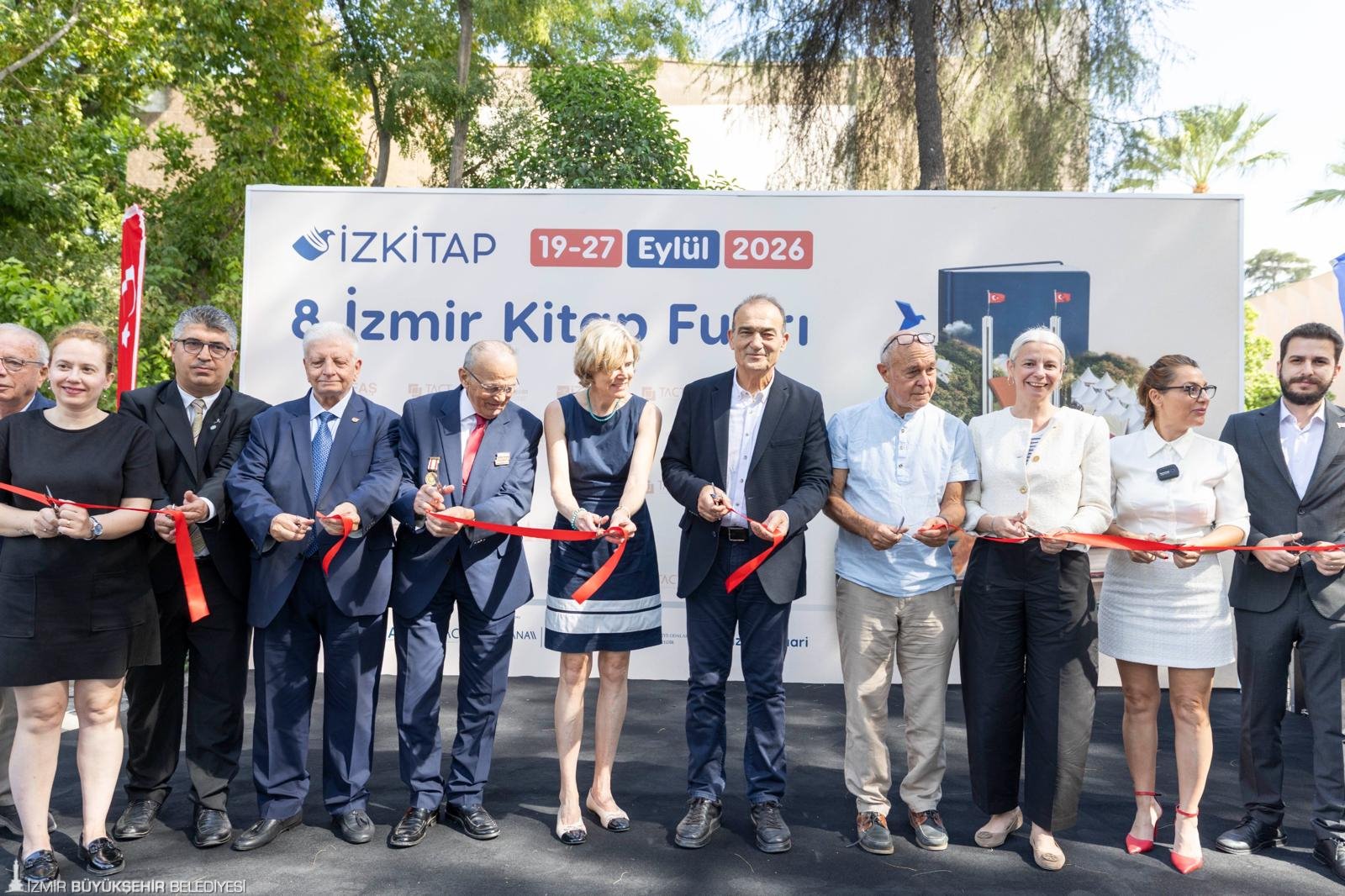 Kültürpark’ta kitapseverlere kapılarını açan 8. İzmir Kitap Fuarı, 27 Eylül’e