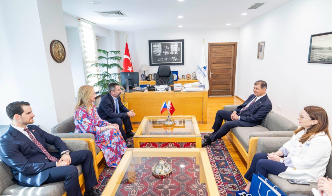 İzmir Büyükşehir Belediye Başkanı Dr. Cemil Tugay, Çek Cumhuriyeti’nin Ankara