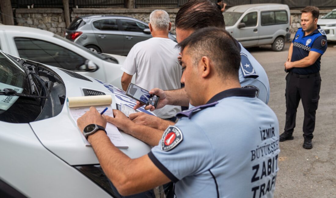 İzmir Büyükşehir Belediyesi, yeni eğitim öğretim yılının başlamasıyla okul servislerinde