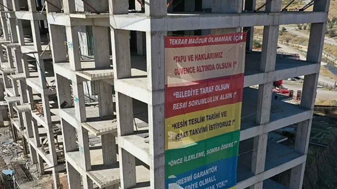 İzmir’de İZBETON ve EGEŞEHİR tarafından yürütülen kentsel dönüşüm projeleri kapsamında