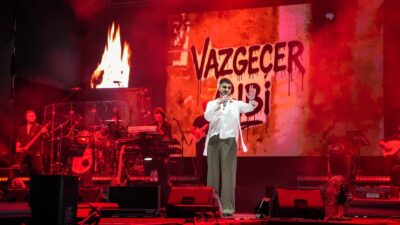 95. İzmir Enternasyonal Fuarı’nın sekizinci günü, müzik ve tiyatro gösterileriyle