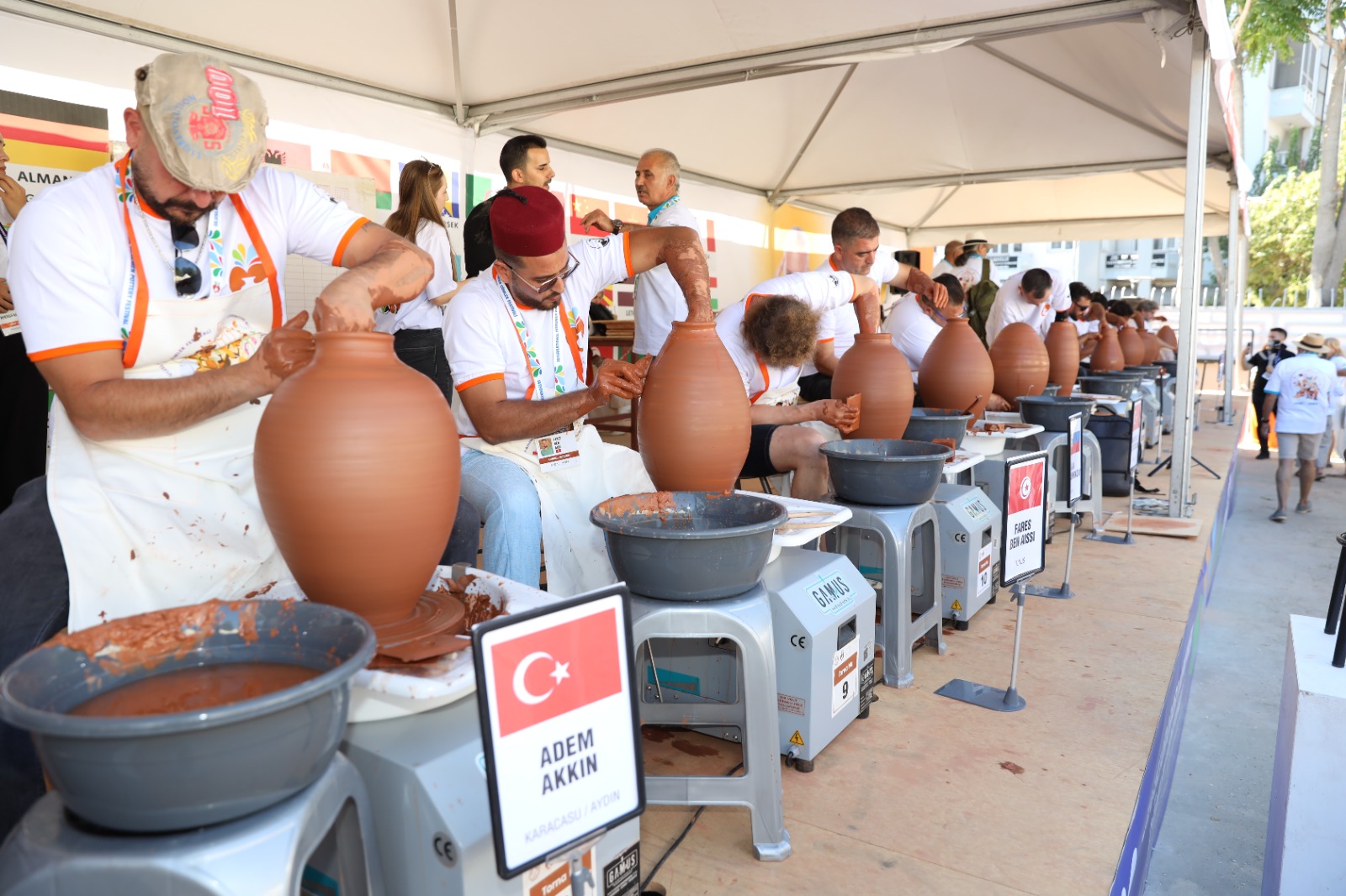 Menemen Belediyesi’nin bu yıl 5’incisini düzenlediği Uluslararası Menemen Çömlek Festivali,