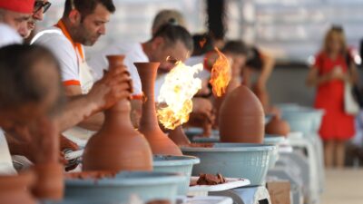 Uluslararası Menemen Çömlek Festivali, bu yıl 5’inci kez düzenleniyor. Üç