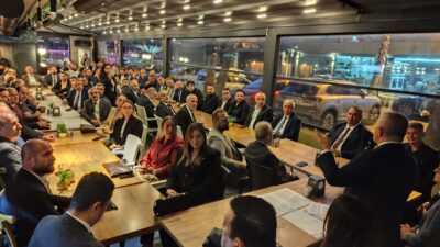MHP İzmir İl Başkanı Veysel Şahin başkanlığındaki il yönetimi, yeni