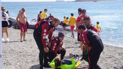Seferihisar Belediyesi’nin &ldquo;Temiz Deniz, Temiz Gelecek&rdquo; mottosuyla düzenlediği Deniz ve