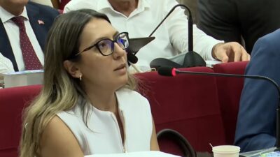 İzmir Büyükşehir Belediye Meclisi YENİ Parti Grup Başkanvekili Yağmur Yurdakul