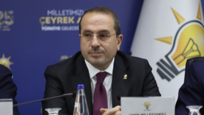 AK Parti İzmir Milletvekili Yaşar Kırkpınar, İzmir Büyükşehir Belediye Başkanı