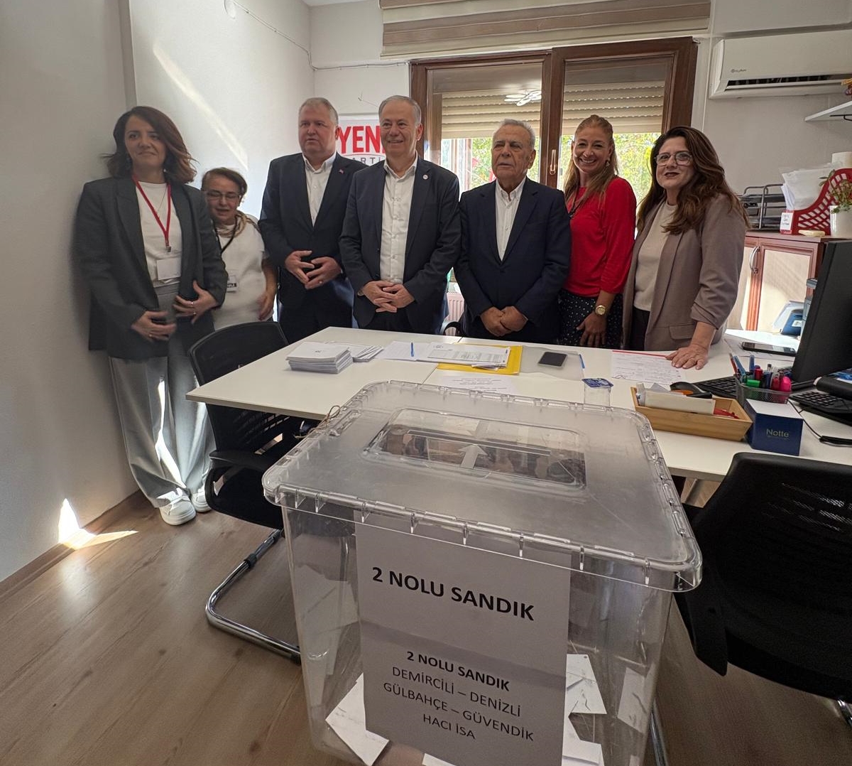 Yeni Parti İzmir İl Başkanlığı için gerçekleştirilen ön seçimde aday