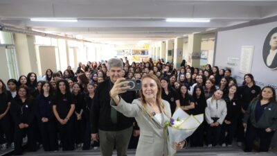Dünya Kız Çocukları Günü sebebiyle ilçedeki liseleri ziyaret eden Konak