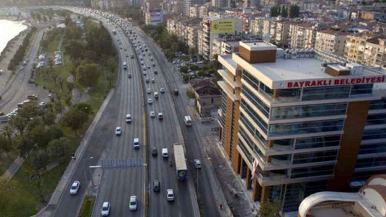 İzmir Cumhuriyet Başsavcılığı koordinesinde, Bayraklı Belediyesi’ne yönelik yürütülen soruşturma kapsamında