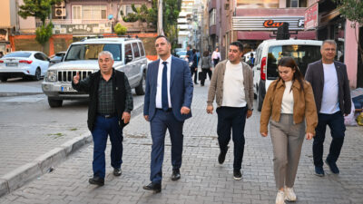 Bornova Belediye Başkanı Ömer Eşki, ilçedeki hizmet ve yatırımları yerinde