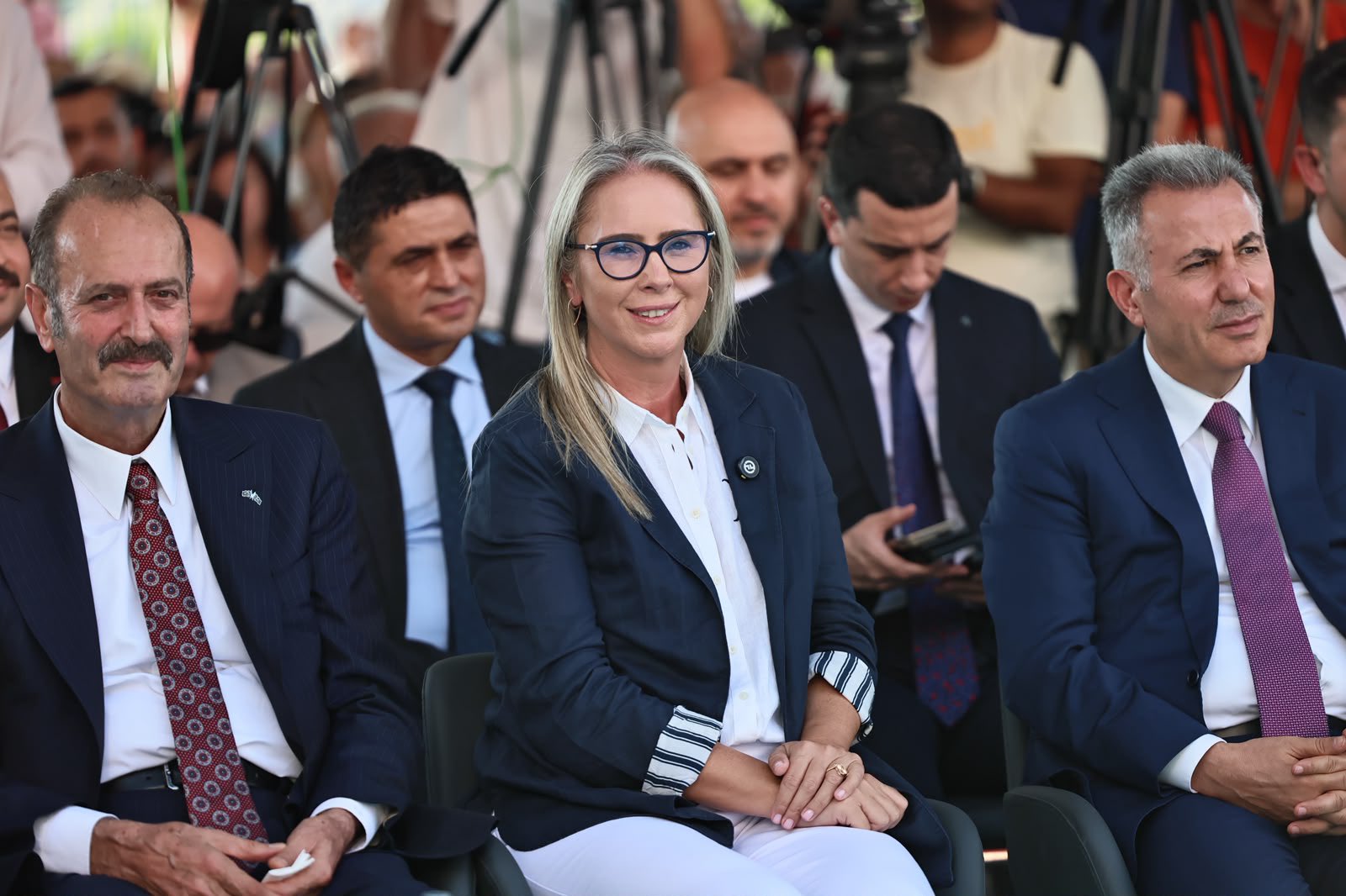 AK Parti İzmir Milletvekili Ceyda Bölünmez Çankırı, sosyal medya hesabından