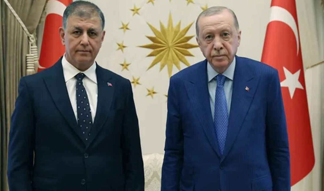 İzmir Büyükşehir Belediye Başkanı Cemil Tugay’ın siyasi geleceğine ilişkin dikkat