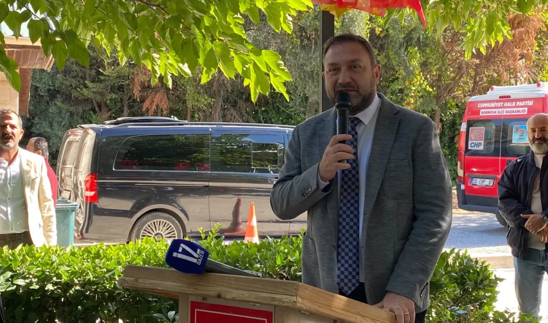 CHP’nin Bornova teşkilatı tarafından düzenlenen dayanışma kahvaltısına genel merkez ve