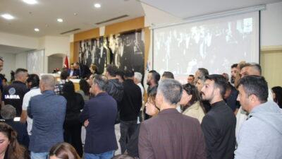 AK Partiye transfer olan Çiğli Belediye Başkanı Onur Emrah Yıldız,